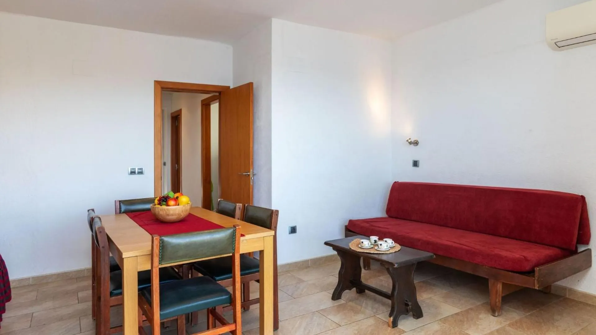 Apartment Mar I Muntanya-4 By Interhome リャンサ